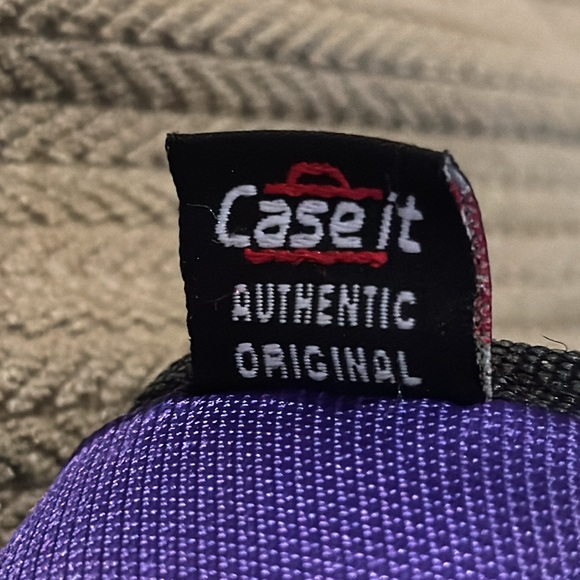 Case-it Open Tab Velcro Closure 2” School Binder 5-Color Tabbed Expanding file - Picture 12 of 13